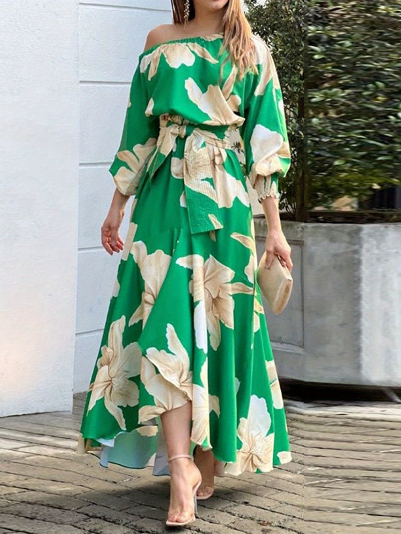Plus Size - Plus Size - Plus Size, Women'S Elegant Plus Size Floral Print Maxi Dress with Puffed Lantern Sleeves - High Waist A-Line Silhouette, V-Neck Long Dress in Emerald Green & Beige, All-Season Formal & Semi-Formal Occa