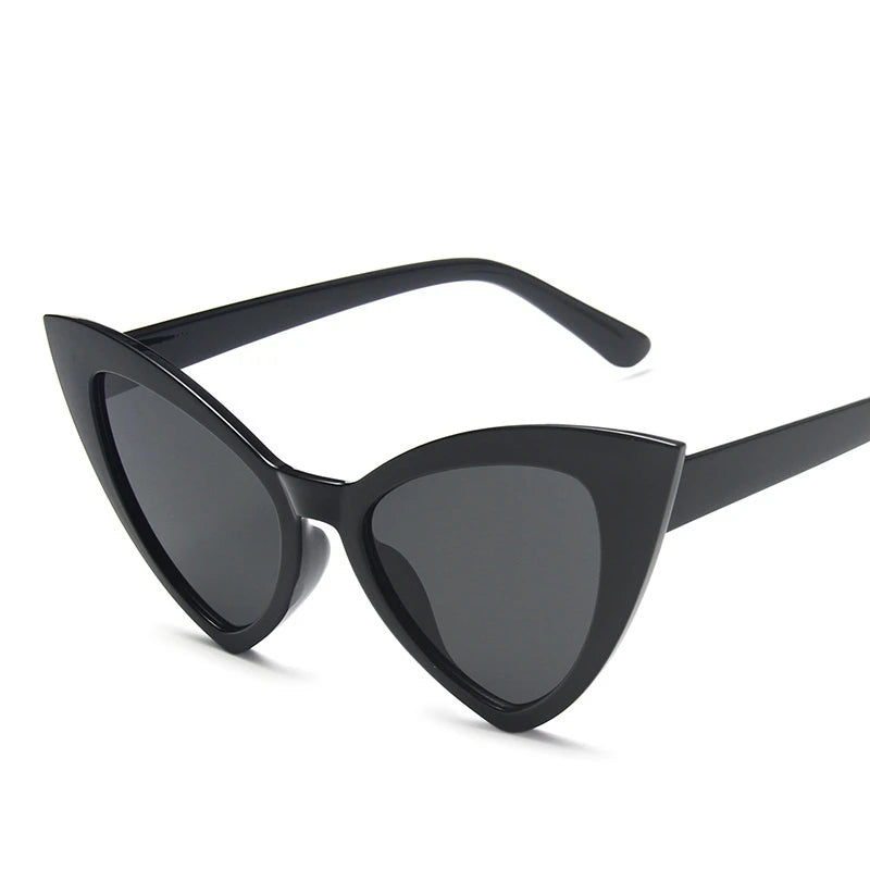 Vintage Cat Eye Sunglasses for Women – Oversized Retro UV400 Shades