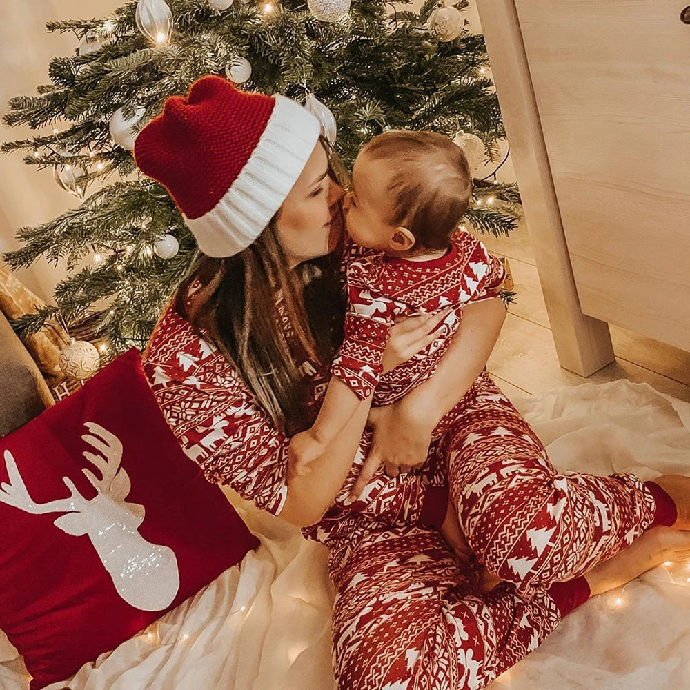 Family Matching Outfits Christmas Pajamas Sets Classic Elk Red Print Adult Dad Mother Daughter Sleepwear Baby Boys Girls Clothes