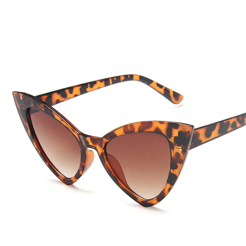 Vintage Cat Eye Sunglasses for Women – Oversized Retro UV400 Shades