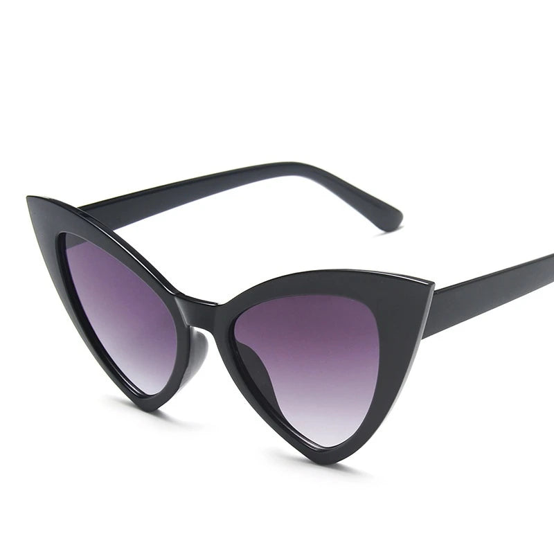 Vintage Cat Eye Sunglasses for Women – Oversized Retro UV400 Shades