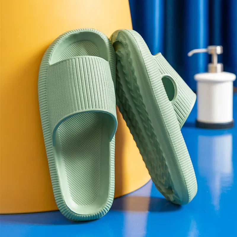 Women Thick Platform Cloud Slippers Indoor Home Eva Soft Sole Pillow Slides Sandals