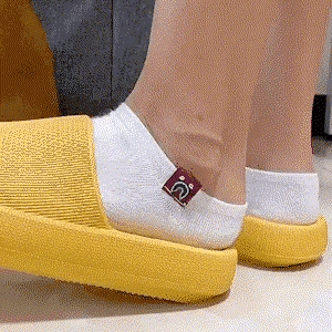 Women Thick Platform Cloud Slippers Indoor Home Eva Soft Sole Pillow Slides Sandals