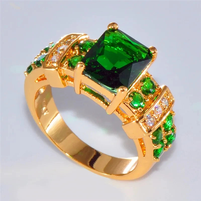 Exquisite Vintage Green Zircon Ring for Women Simple Charm Banquet Party Birthday Anniversary Gift