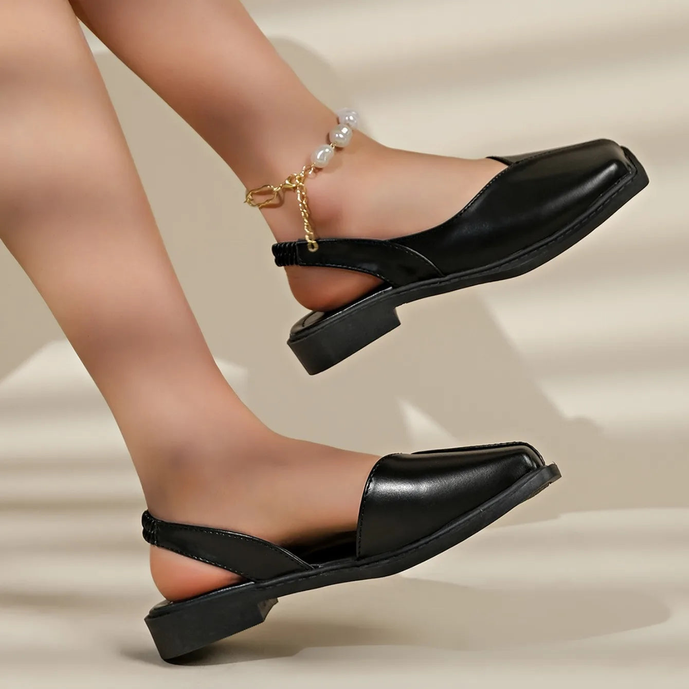 Women Sexy Sandals Elegant Square Toe Causal Flat Shoes for Women Fashion Low Heels Sandals Brand Designer Women Party Shoes