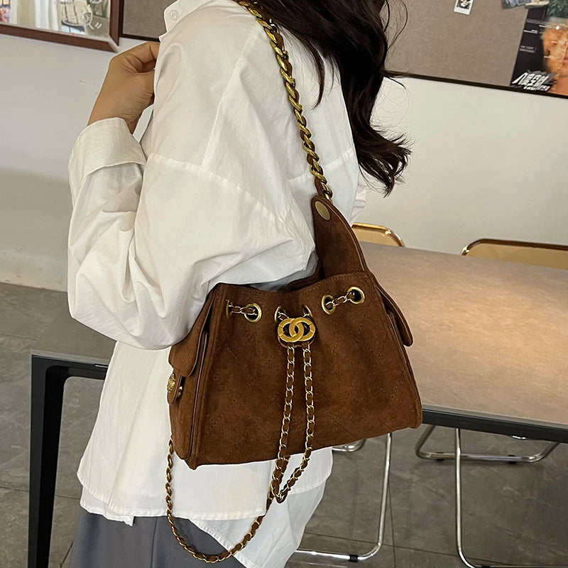High-Quality Leather Women's Handbag Classic Elegant Design By Famous Designer Luxury Brand For Stylish Ladies