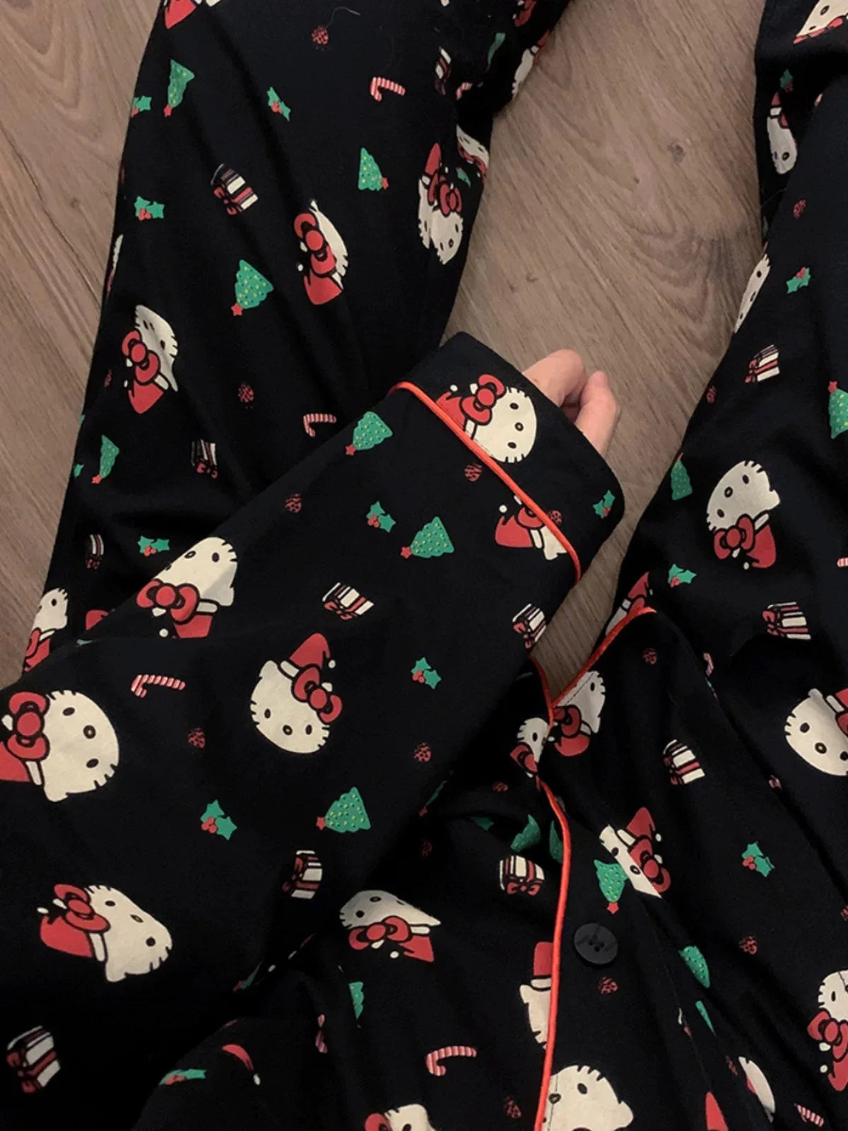 2Pcs/Set Christmas Hello Kitty Pajama Set Anime Cute Woman's Home Wear Cartoon Casual Pajamas Couple Sleep Clothing Loungewear