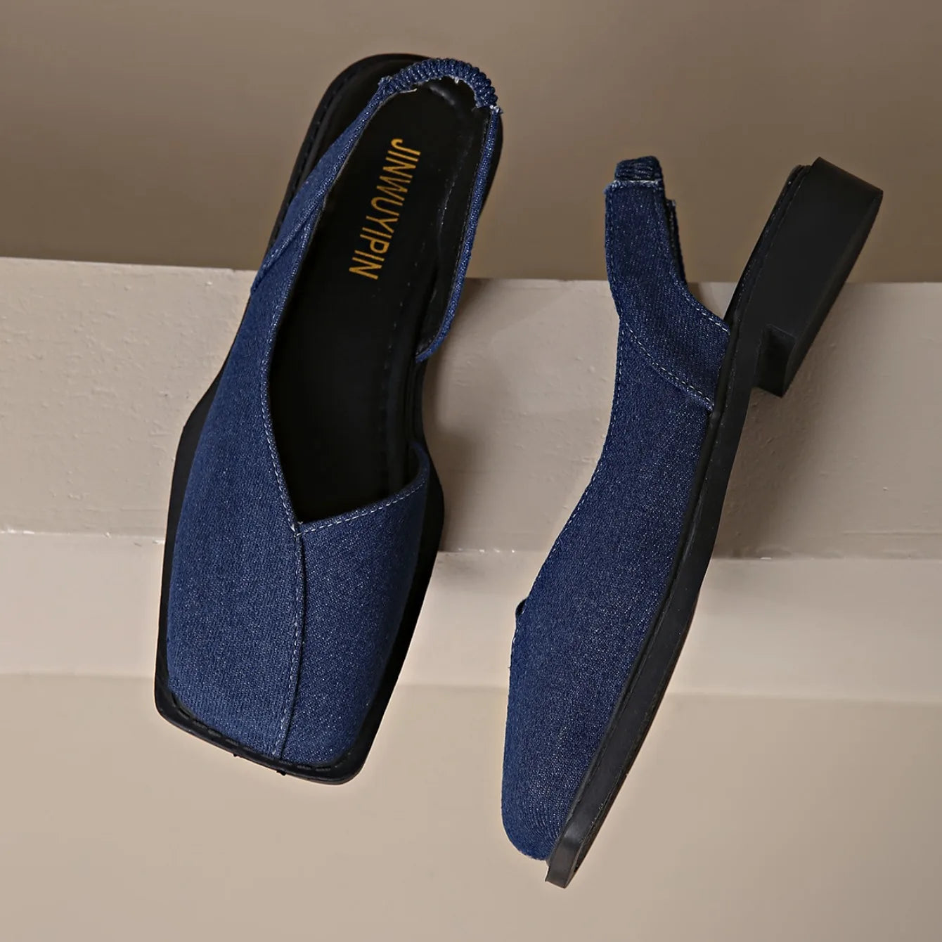 Women Sexy Sandals Elegant Square Toe Causal Flat Shoes for Women Fashion Low Heels Sandals Brand Designer Women Party Shoes