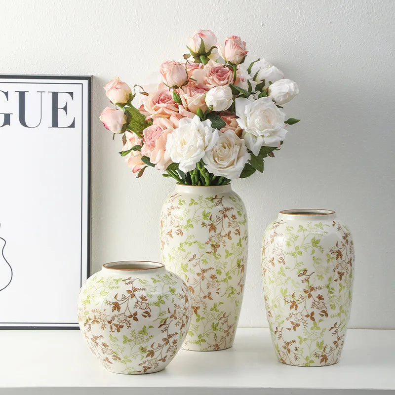 Red and White Porcelain Vase Elegant Classical Flowers Pot