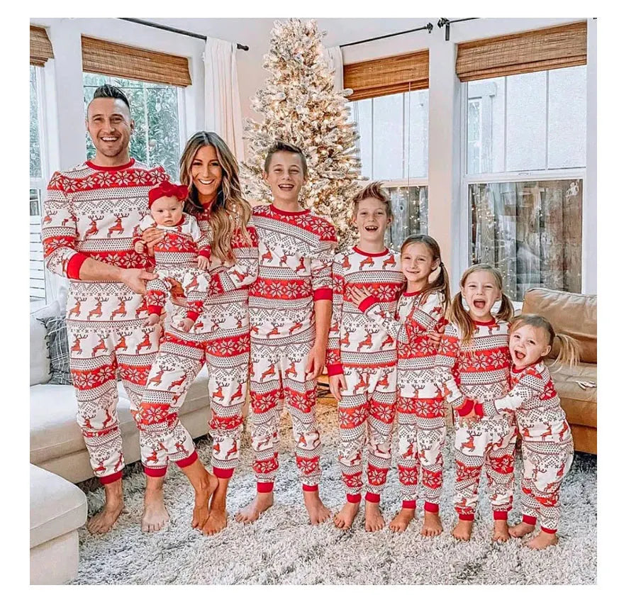 2025 New Family Christmas Pajamas Mom Dad Kids Matching Clothing Set Baby Romper Pjs Soft Loose 2 Pieces Suit Homewear Xmas Look
