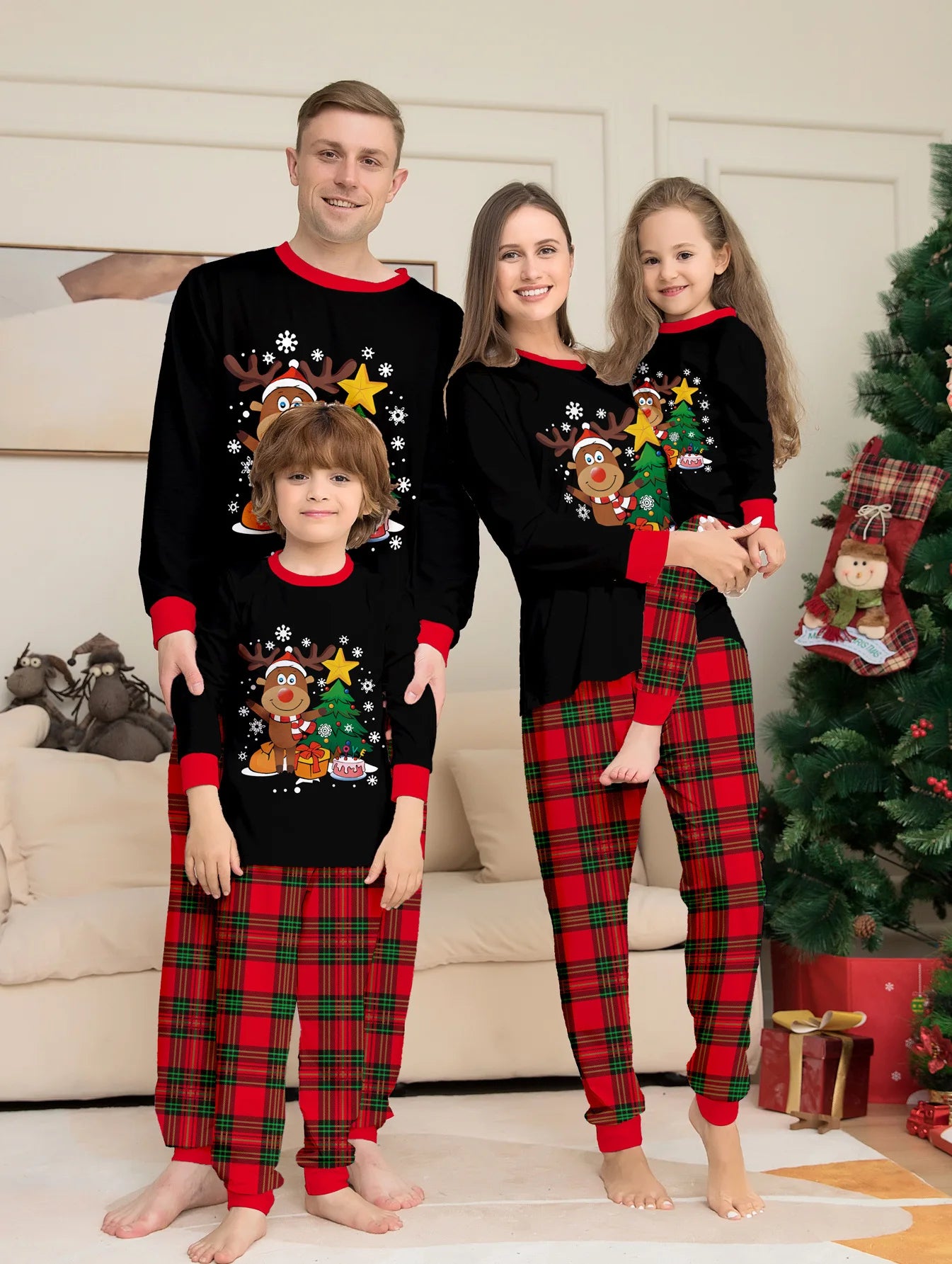 2025 Christmas Outfit Pajamas Family Matching Adult Kids News Xmas Pyjamas Clothes Set Baby Rompers Casual Sleepwear Family Look