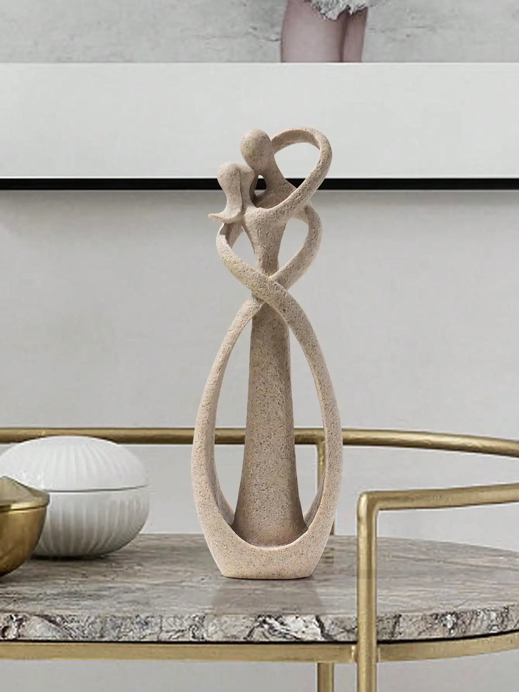 Nordic Style Creative Home Decor: Embracing Couple Sculpture for Office, Bookshelf, Living Room, Bedroom, Tabletop Decoration