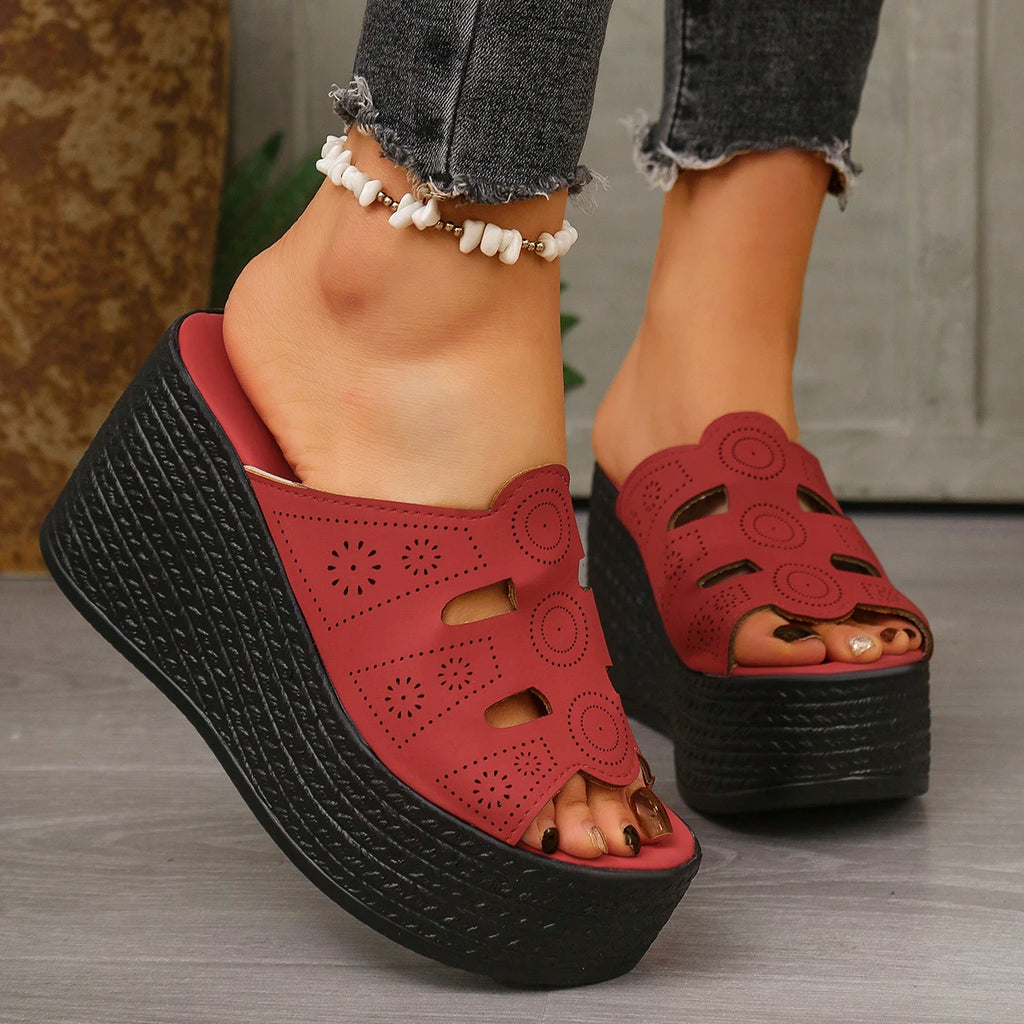 Women Fashion Hollow Out Wedge Heel Sandals Peep Toe Chunky Platform Sandals Summer Anti Slip Thick Bottom Beach Slippers
