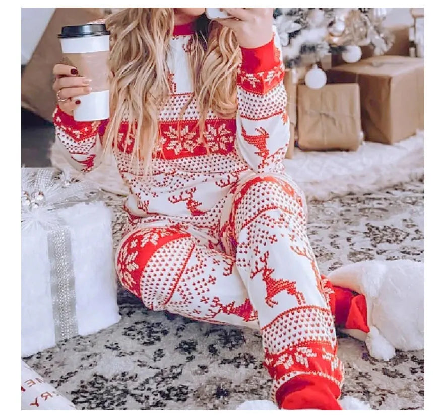 2025 New Family Christmas Pajamas Mom Dad Kids Matching Clothing Set Baby Romper Pjs Soft Loose 2 Pieces Suit Homewear Xmas Look