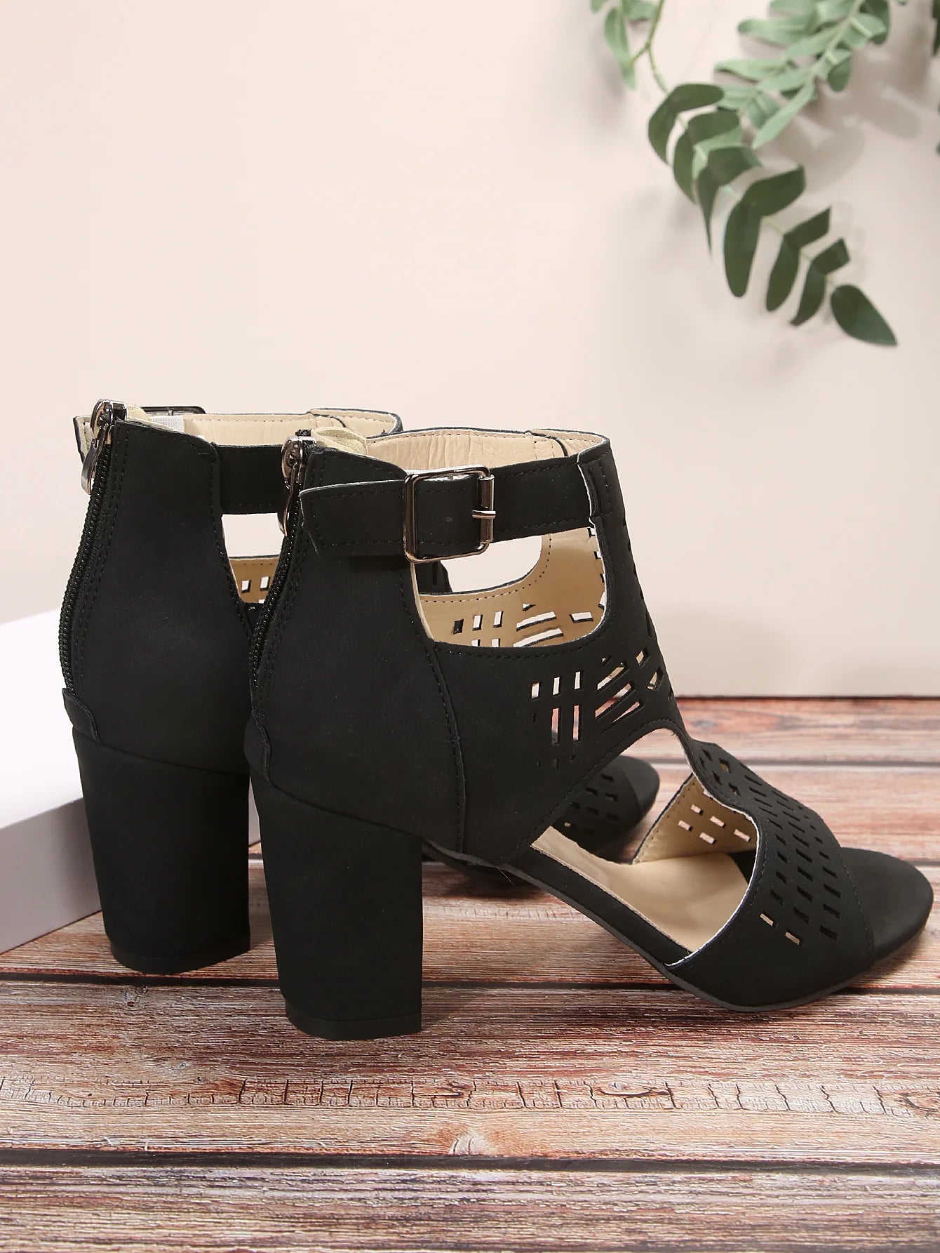Women Fashion Strap Sexy High Heel Sandals Woman Roman Hollow Pumps Lace-up Peep Toe Sandals Casual Chunky High-heeled Sandals
