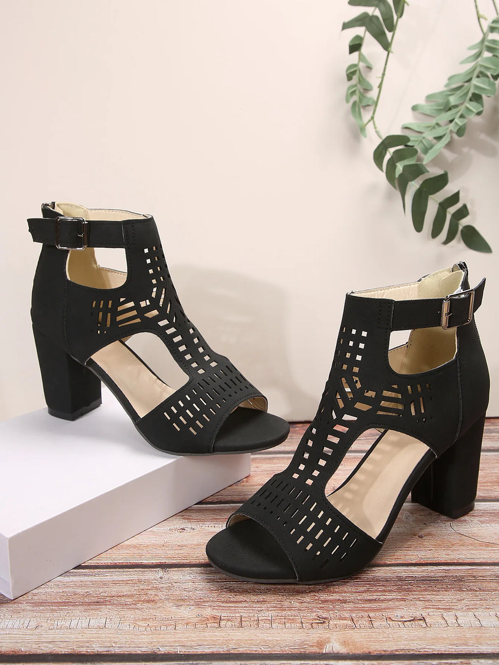 Women Fashion Strap Sexy High Heel Sandals Woman Roman Hollow Pumps Lace-up Peep Toe Sandals Casual Chunky High-heeled Sandals