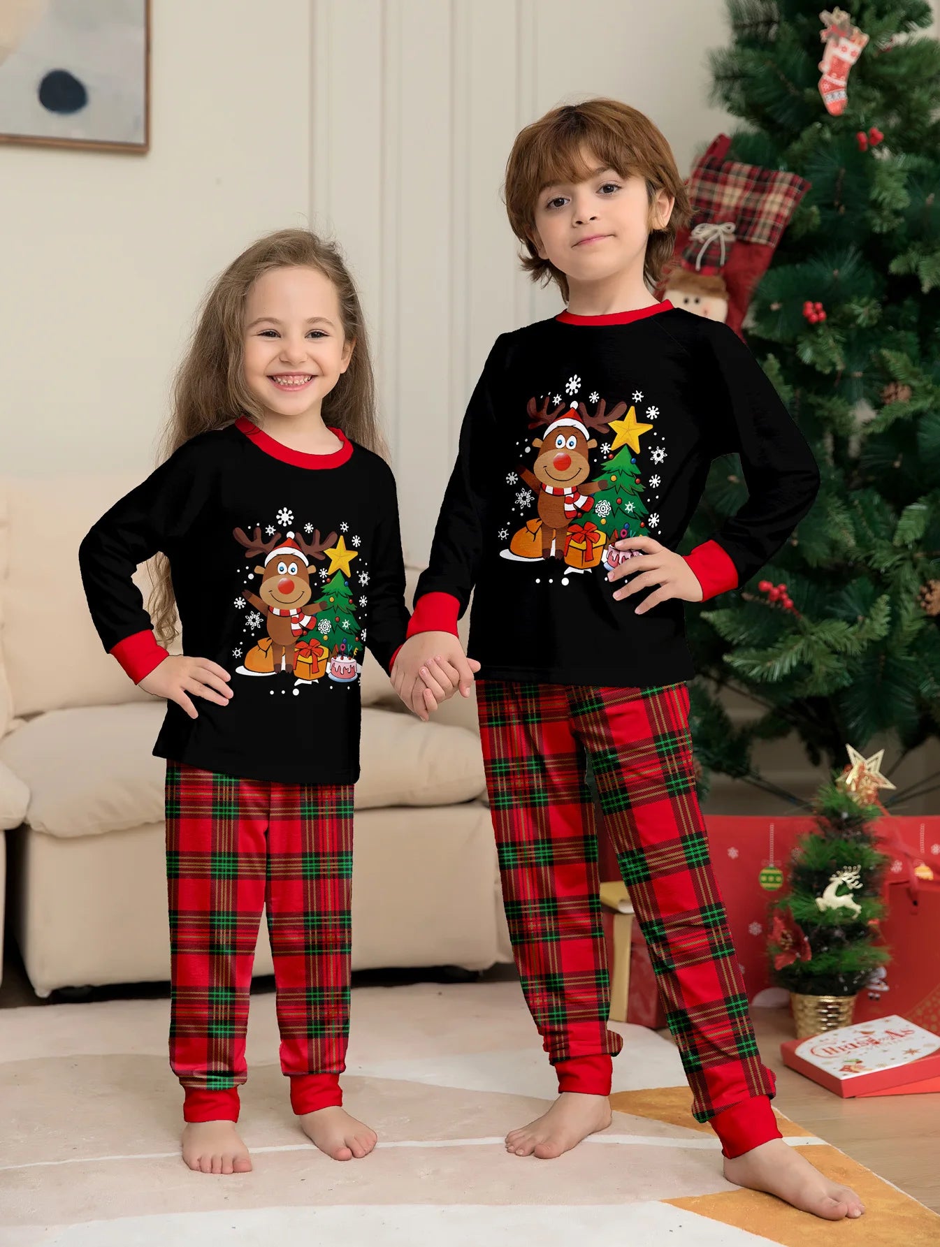 2025 Christmas Outfit Pajamas Family Matching Adult Kids News Xmas Pyjamas Clothes Set Baby Rompers Casual Sleepwear Family Look