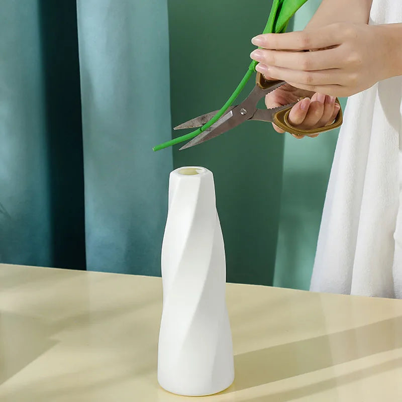 Simple Vase Decoration