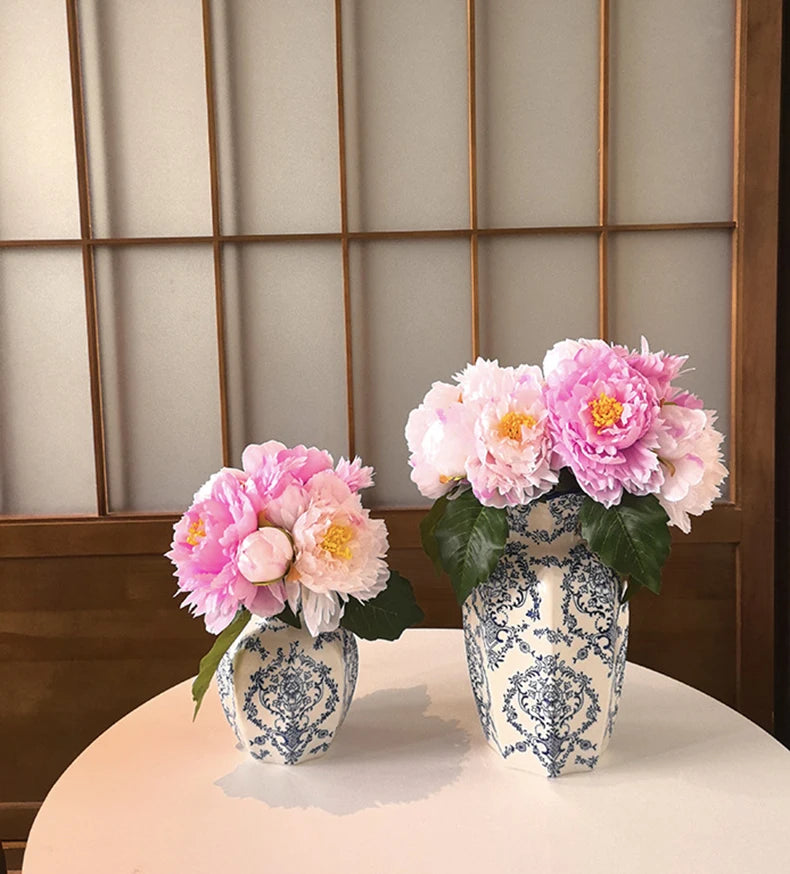 Hand-Painted Vase Blue White Porcelain Vase