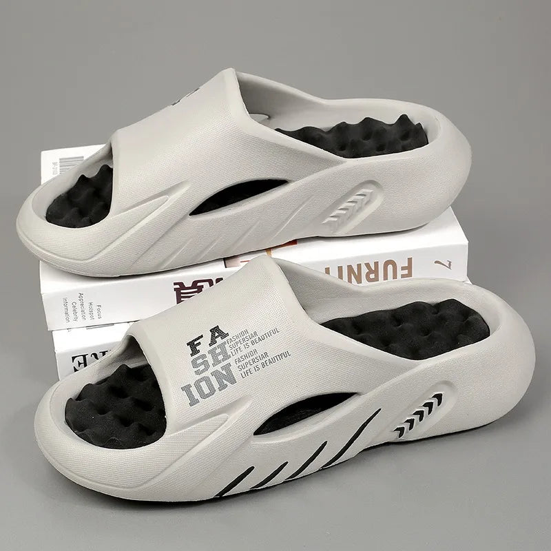 Summer Men's Slippers Massage Slippers EVA Lightweight Beach Casual Shoes Indoor Soft Sole Slippers Platform Outdoor Men Sandals