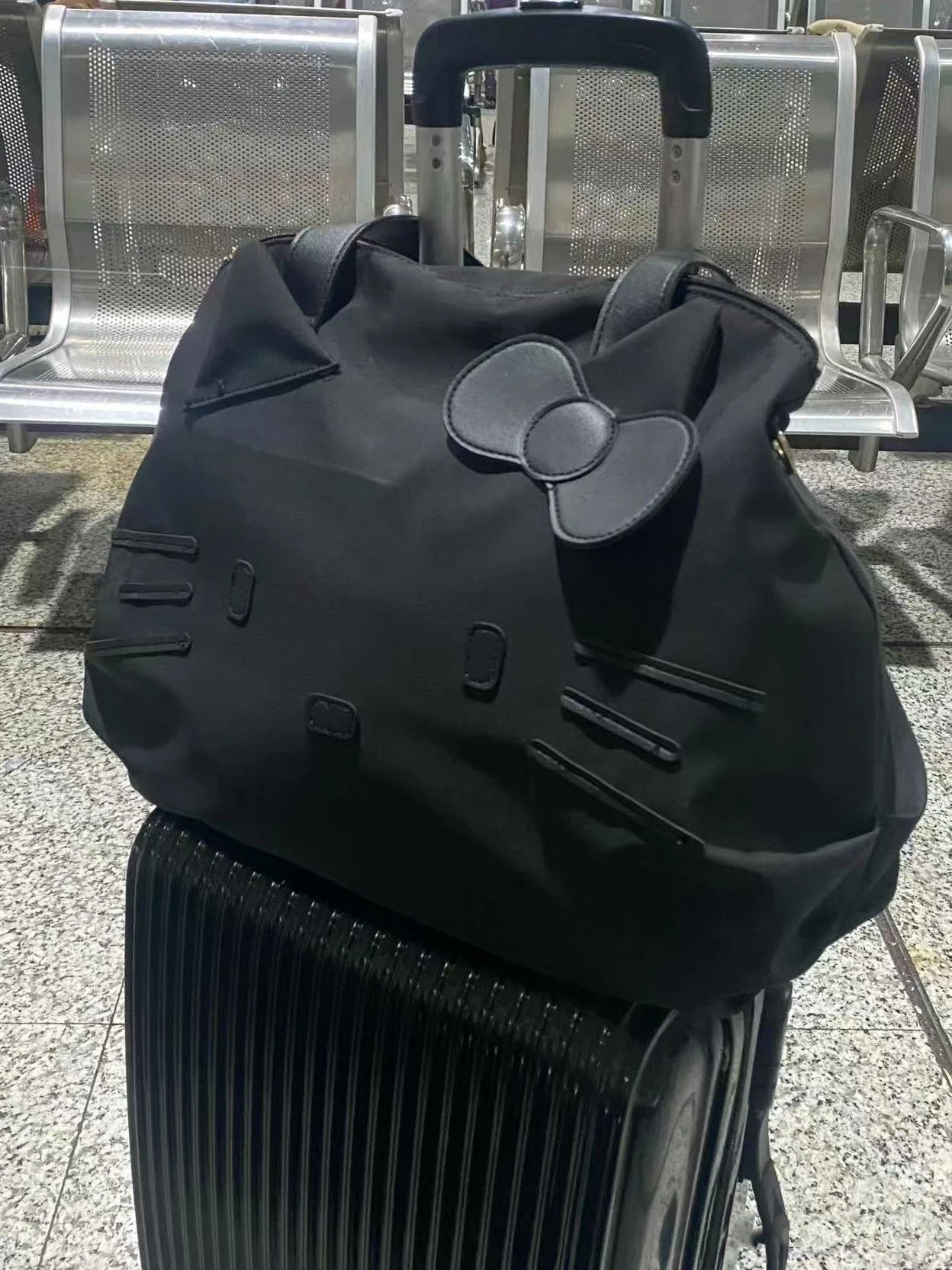 Best-seller Large Capacity Handheld Cartoon Travel Bag for Business Trips Cute Gift Kitty Bag Convenient Best Gift