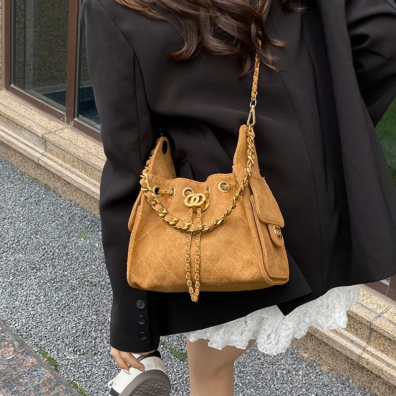 High-Quality Leather Women's Handbag Classic Elegant Design By Famous Designer Luxury Brand For Stylish Ladies