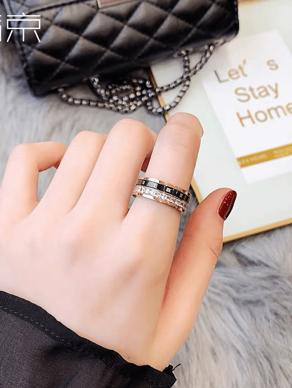 1 Piece of Niche Luxury Roman Numeral Double-Ring Titanium Steel Ring with Micro-Inlaid Zircon for Women, Suitable for Commuting and Street Style, Valentine's Day Gift