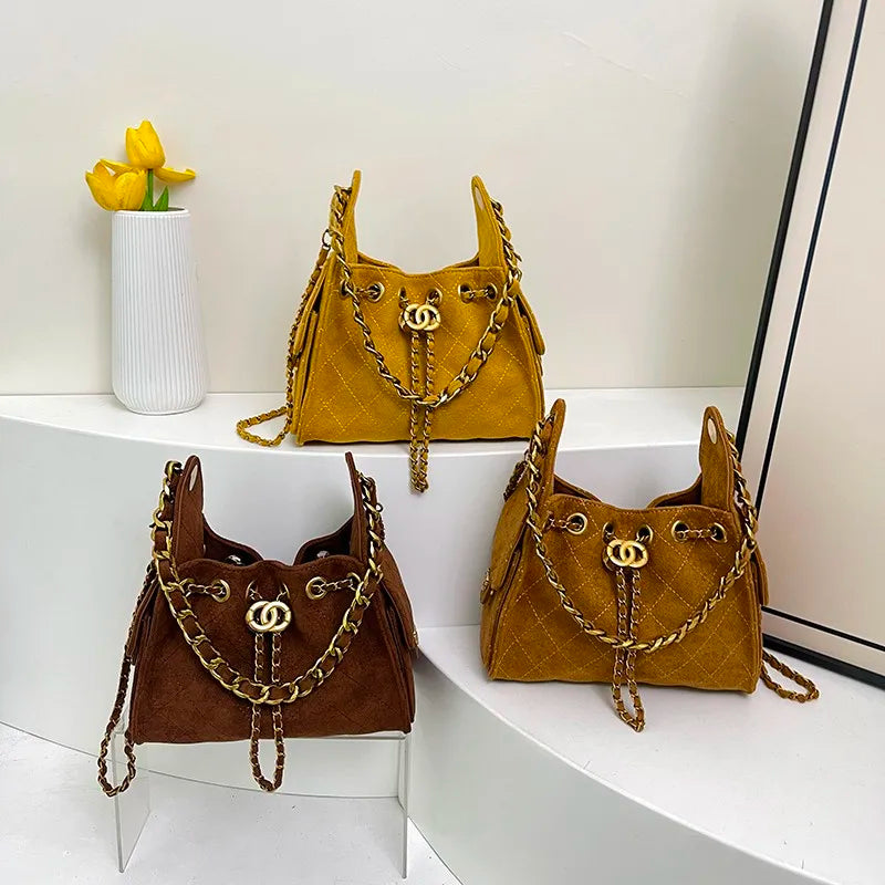High-Quality Leather Women's Handbag Classic Elegant Design By Famous Designer Luxury Brand For Stylish Ladies