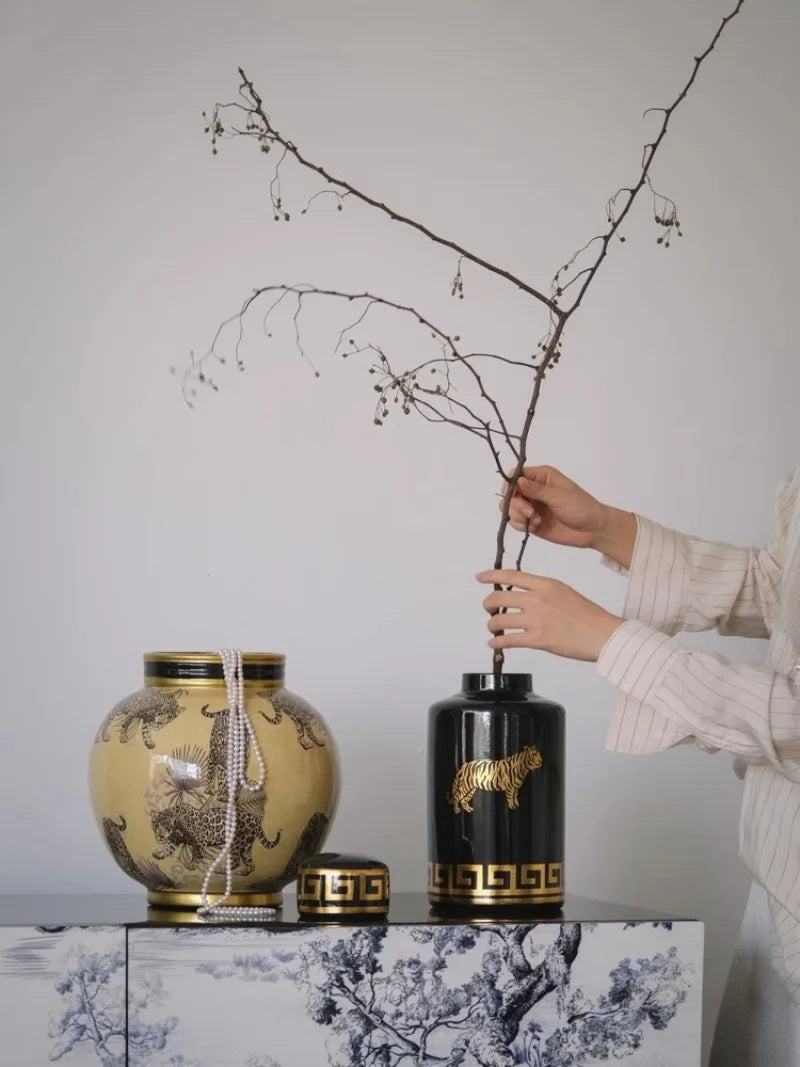 Ceramics Vases Modern Storage Flower Bottle Sculptures