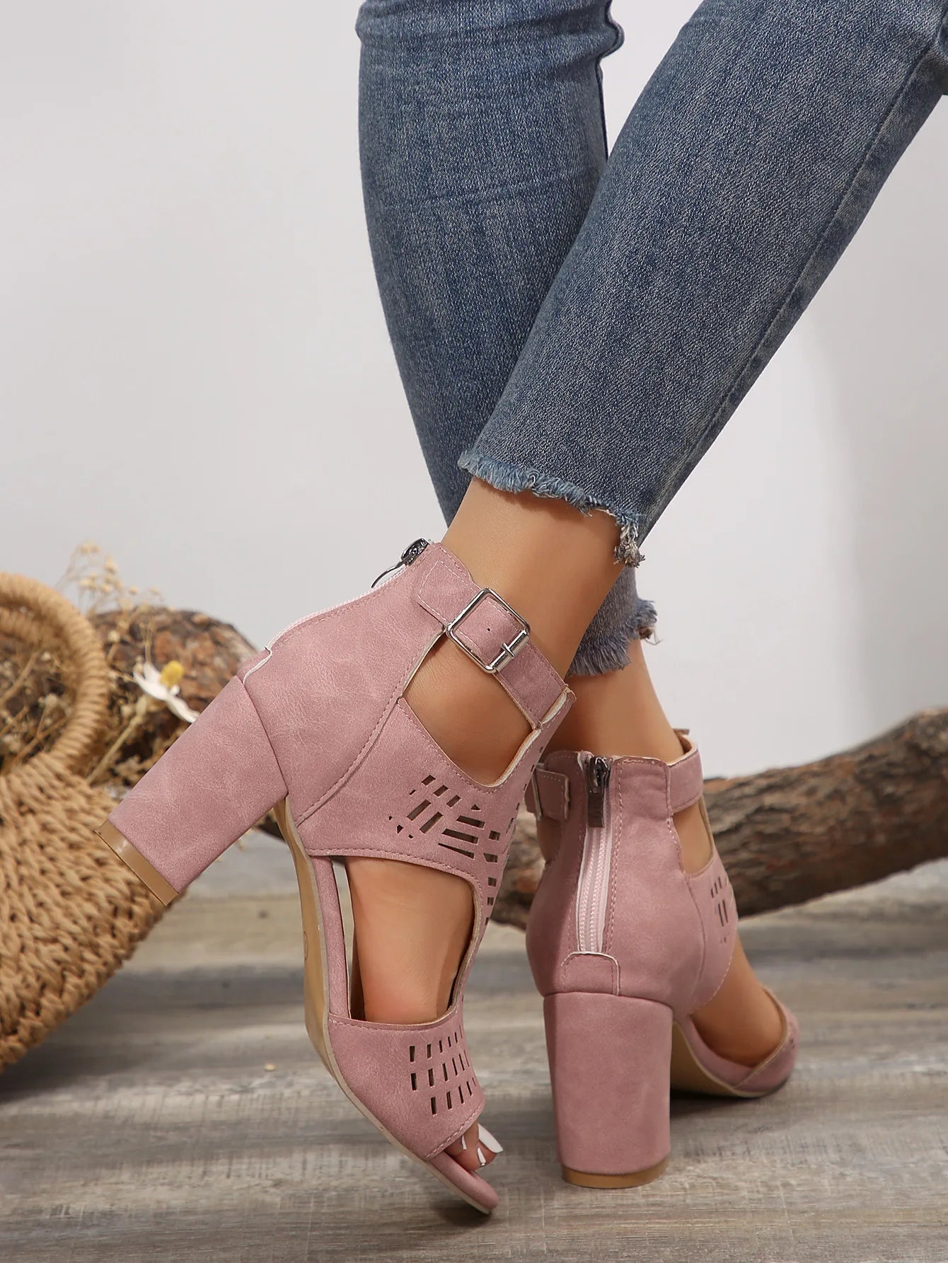 Women Fashion Strap Sexy High Heel Sandals Woman Roman Hollow Pumps Lace-up Peep Toe Sandals Casual Chunky High-heeled Sandals
