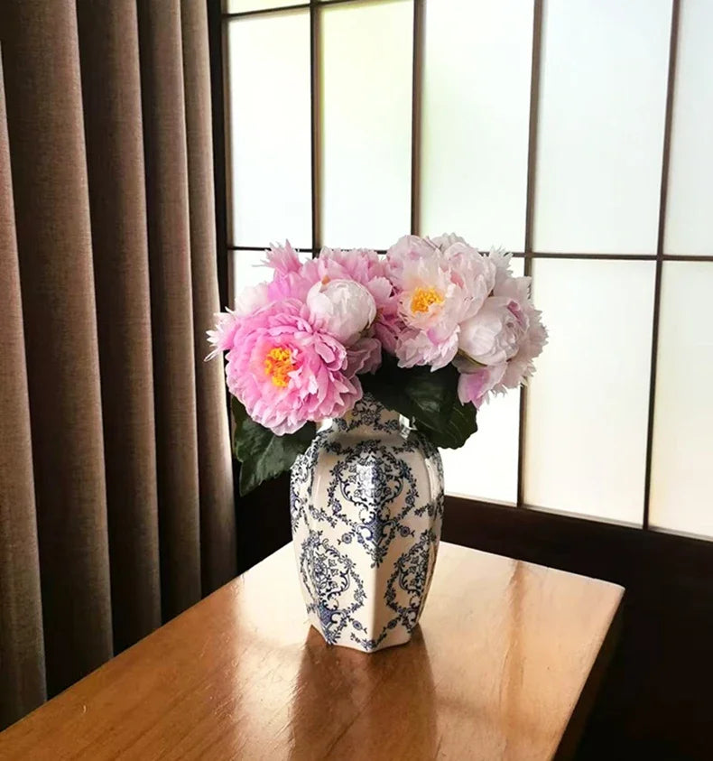 Hand-Painted Vase Blue White Porcelain Vase