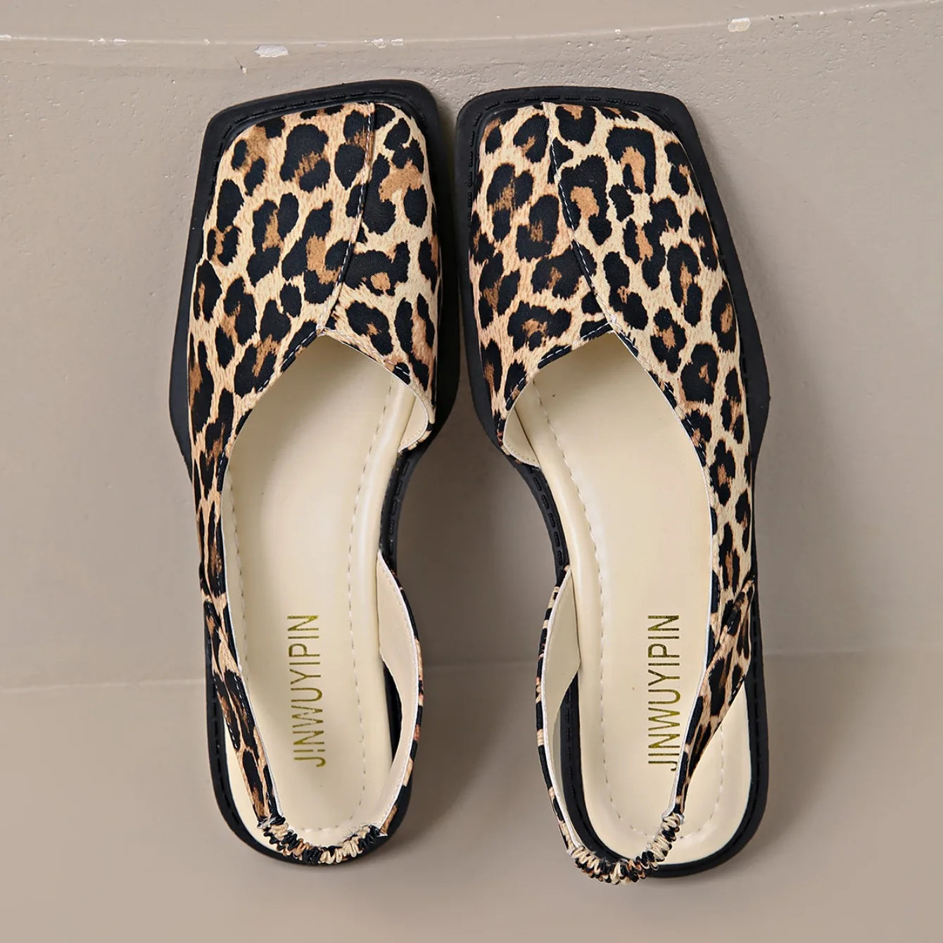 Women Sexy Sandals Elegant Square Toe Causal Flat Shoes for Women Fashion Low Heels Sandals Brand Designer Women Party Shoes