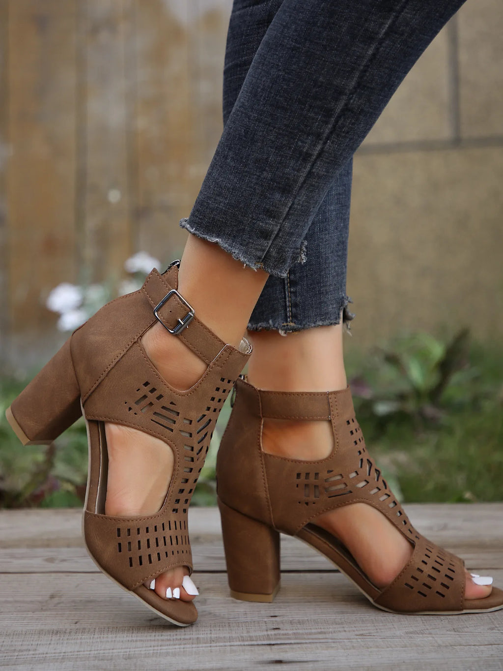 Women Fashion Strap Sexy High Heel Sandals Woman Roman Hollow Pumps Lace-up Peep Toe Sandals Casual Chunky High-heeled Sandals