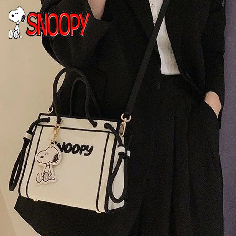 Kawaii Snoopy Hand Bag Fashion Woman's Korean Small Satchel Cartoon Casual Tote Outing Cosmetic Organizer Bag Birthday Gifts