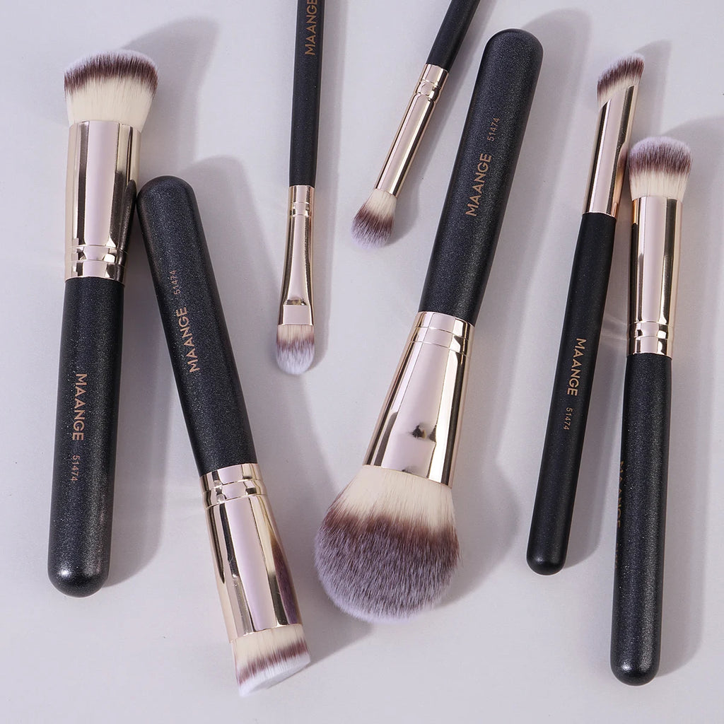 MAANGE 7pcs/set Makeup Brushes for Cosmetic Foundation Powder Concealer Blush Brush Blending Soft Bristles Beauty Tools