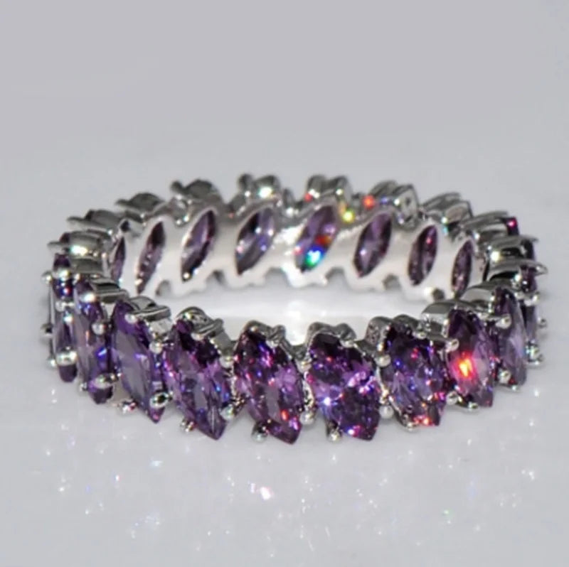 Exquisite Vintage Green Zircon Ring for Women Simple Charm Banquet Party Birthday Anniversary Gift