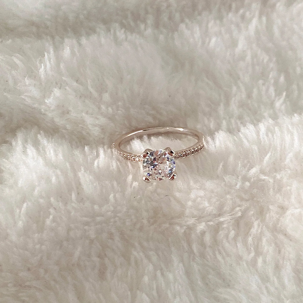 Lxalry Platinum Rhinestone Ring – 4-Claw Double Stone, Handmade Lightweight Jewelry for Day to Night