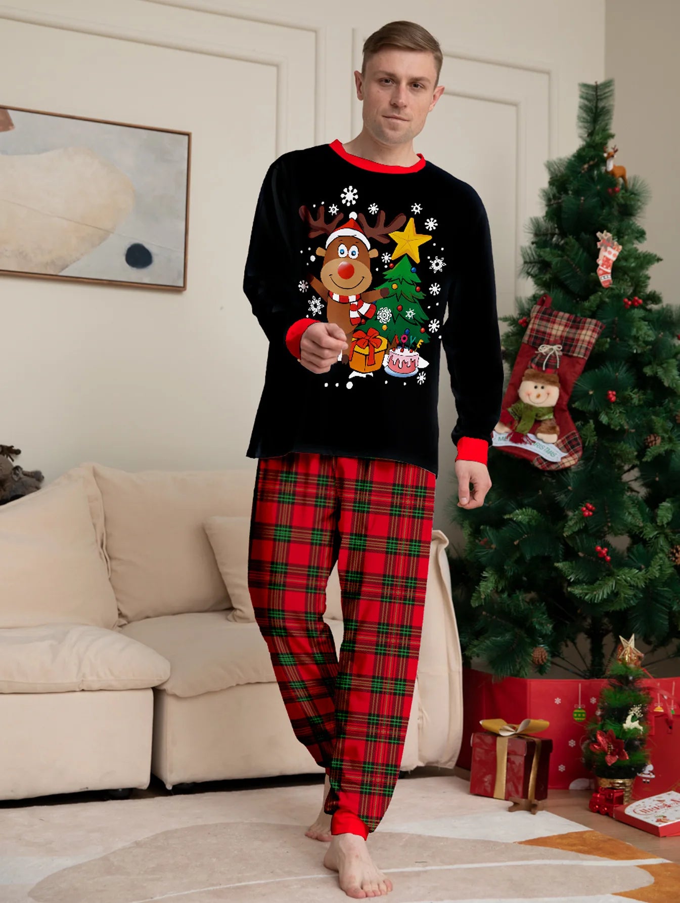 2025 Christmas Outfit Pajamas Family Matching Adult Kids News Xmas Pyjamas Clothes Set Baby Rompers Casual Sleepwear Family Look