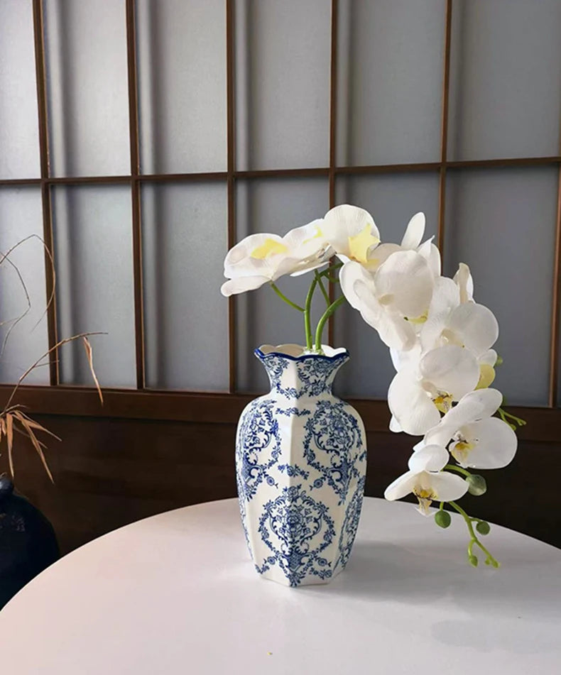 Hand-Painted Vase Blue White Porcelain Vase