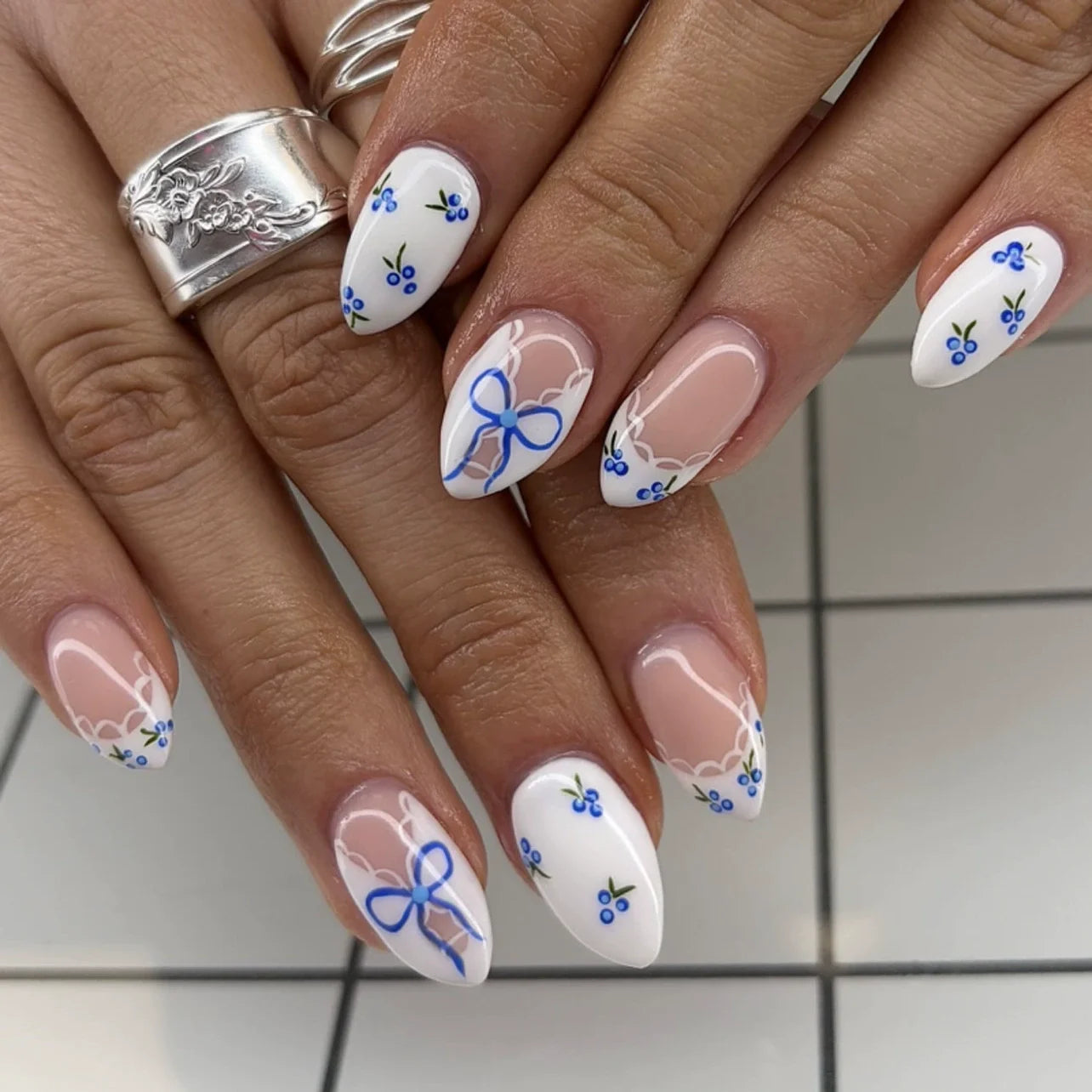 Autumn Matte Press-On Nails | 24pcs Rose Leaf Almond | Full Cover Acrylic Nail Tips with Glue