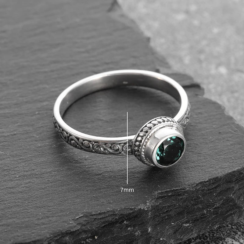 Exquisite Vintage Green Zircon Ring for Women Simple Charm Banquet Party Birthday Anniversary Gift
