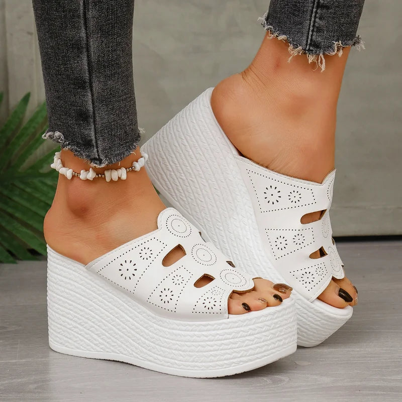 Women Fashion Hollow Out Wedge Heel Sandals Peep Toe Chunky Platform Sandals Summer Anti Slip Thick Bottom Beach Slippers