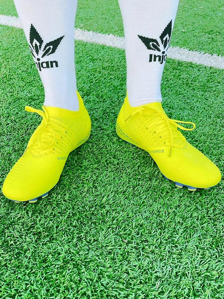 Men Football Cleats Fashion Youth Soccer Shoes Knit Football Training Trainers Breathable Society Campo Non Slip Sports Footwear