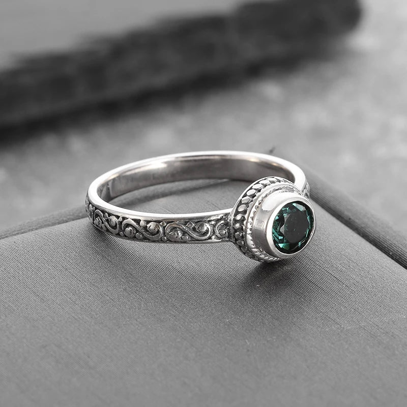 Exquisite Vintage Green Zircon Ring for Women Simple Charm Banquet Party Birthday Anniversary Gift