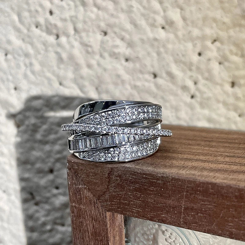 Light Luxury Inlaid Zircon Winding Finger Ring for Women Classic Cross Design Sparkling Opening Rings Bride Wedding Party Gift