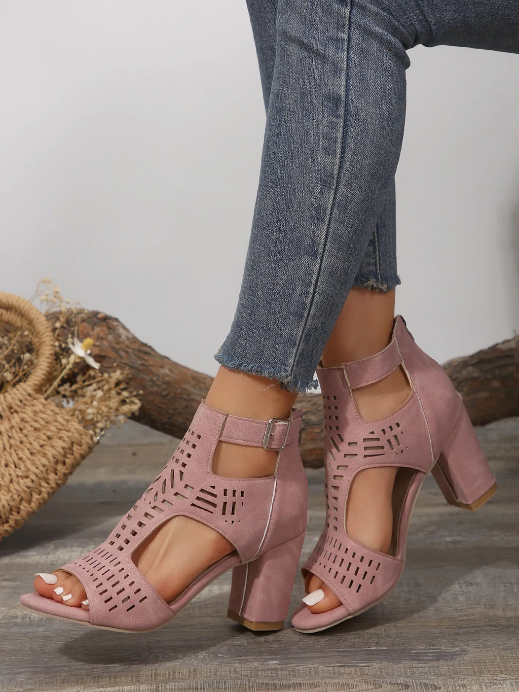 Women Fashion Strap Sexy High Heel Sandals Woman Roman Hollow Pumps Lace-up Peep Toe Sandals Casual Chunky High-heeled Sandals