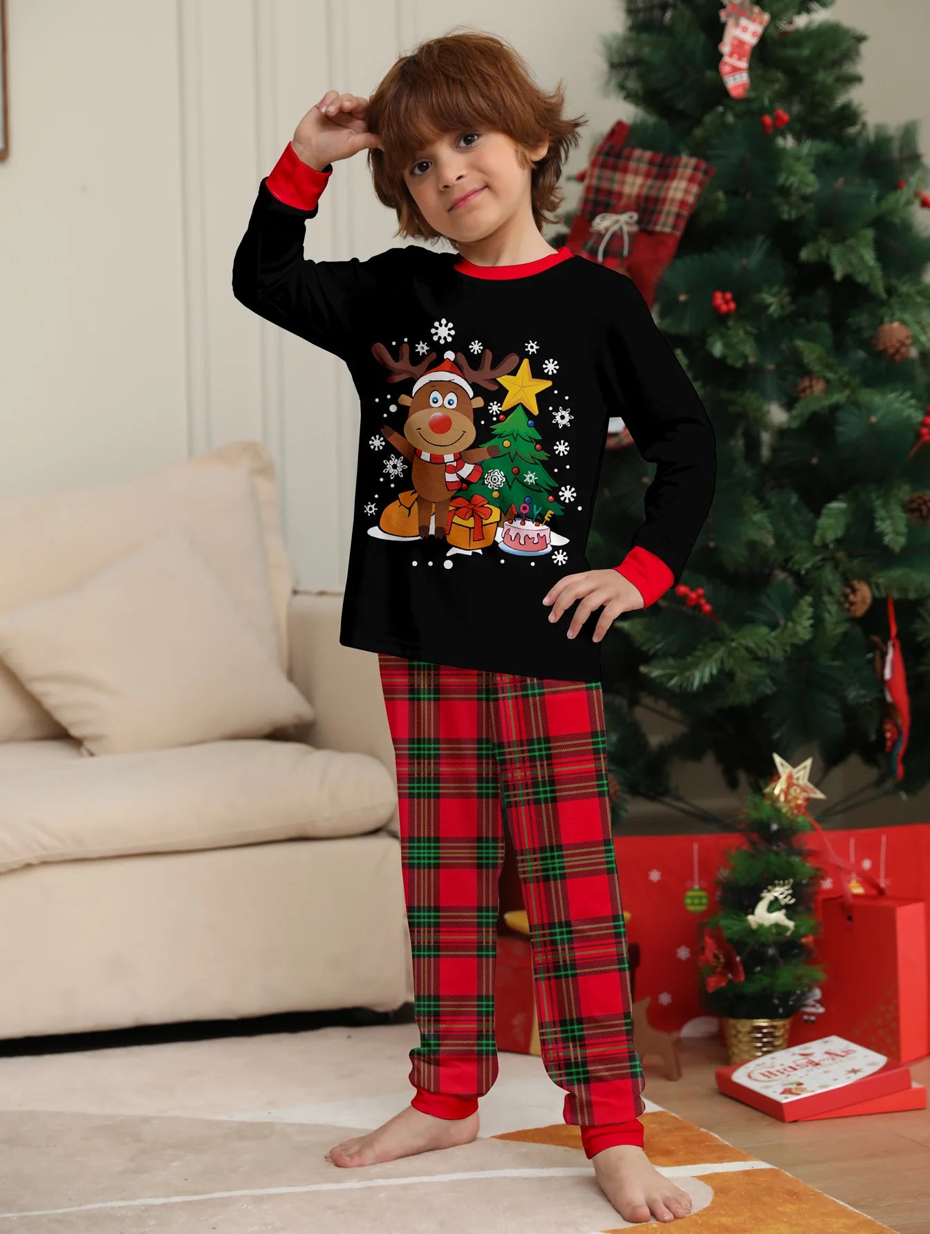 2025 Christmas Outfit Pajamas Family Matching Adult Kids News Xmas Pyjamas Clothes Set Baby Rompers Casual Sleepwear Family Look