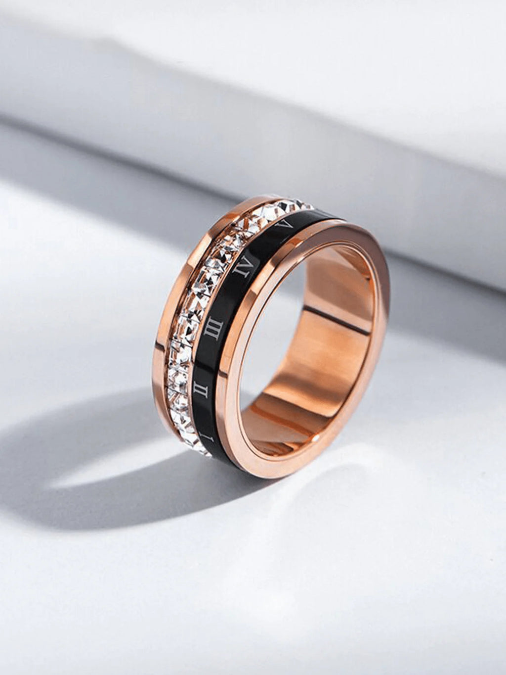 1 Piece of Niche Luxury Roman Numeral Double-Ring Titanium Steel Ring with Micro-Inlaid Zircon for Women, Suitable for Commuting and Street Style, Valentine's Day Gift