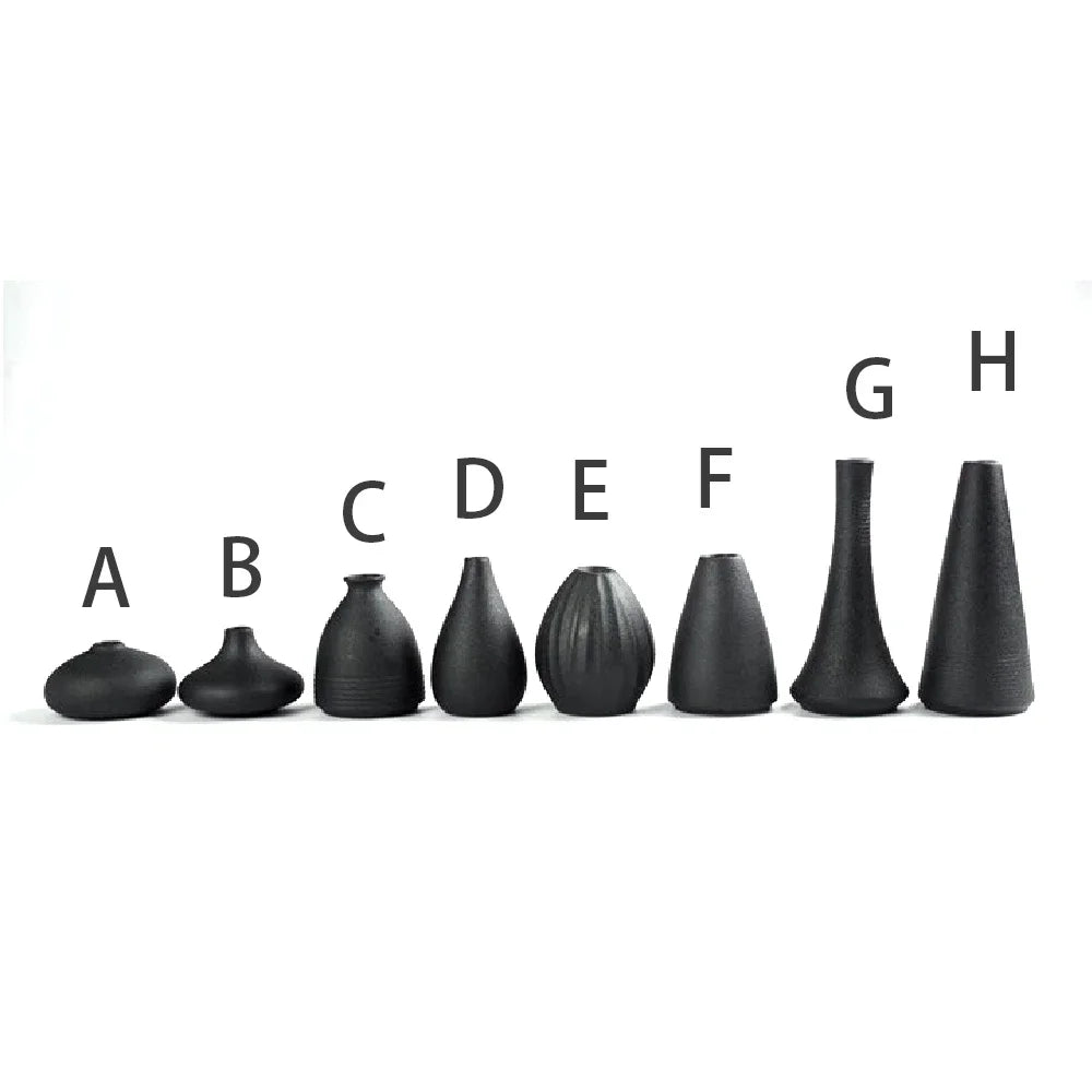 Black small vase simple Japanese decoration