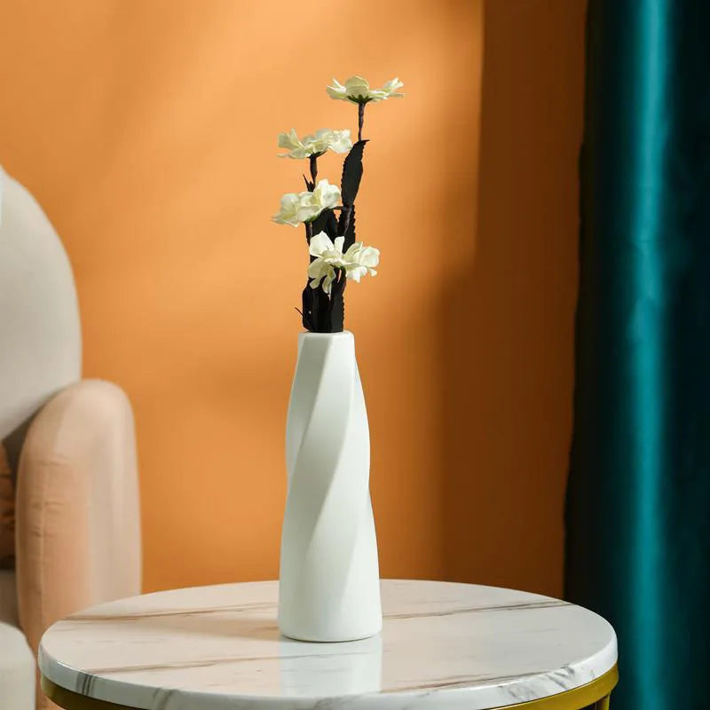 Simple Vase Decoration